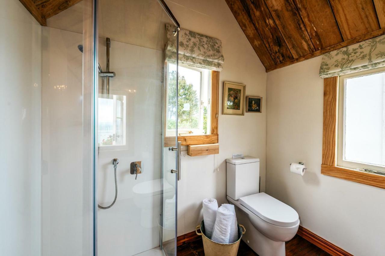 The Settlers Hut Villa Oneroa Dış mekan fotoğraf